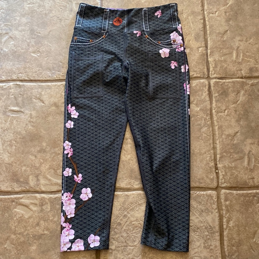 Inknburn Sakura capris